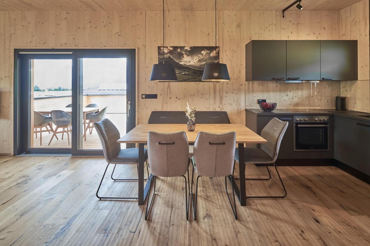 Black Forest Lodges - Gehobene Ferienwohnungen Mit Privatsaunas Tulfes Exterior foto