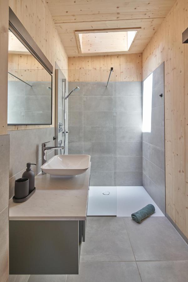 Black Forest Lodges - Gehobene Ferienwohnungen Mit Privatsaunas Tulfes Exterior foto