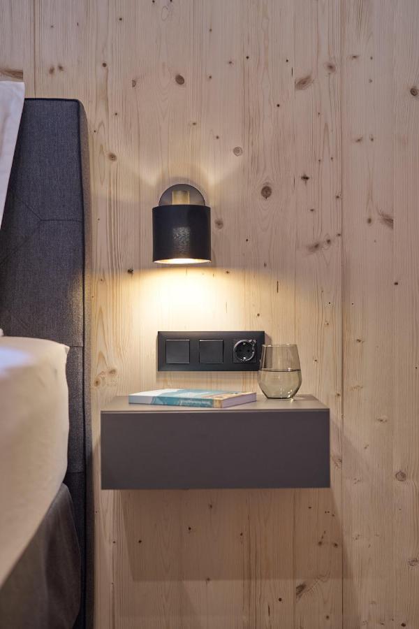 Black Forest Lodges - Gehobene Ferienwohnungen Mit Privatsaunas Tulfes Exterior foto