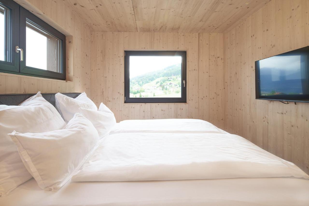 Black Forest Lodges - Gehobene Ferienwohnungen Mit Privatsaunas Tulfes Exterior foto