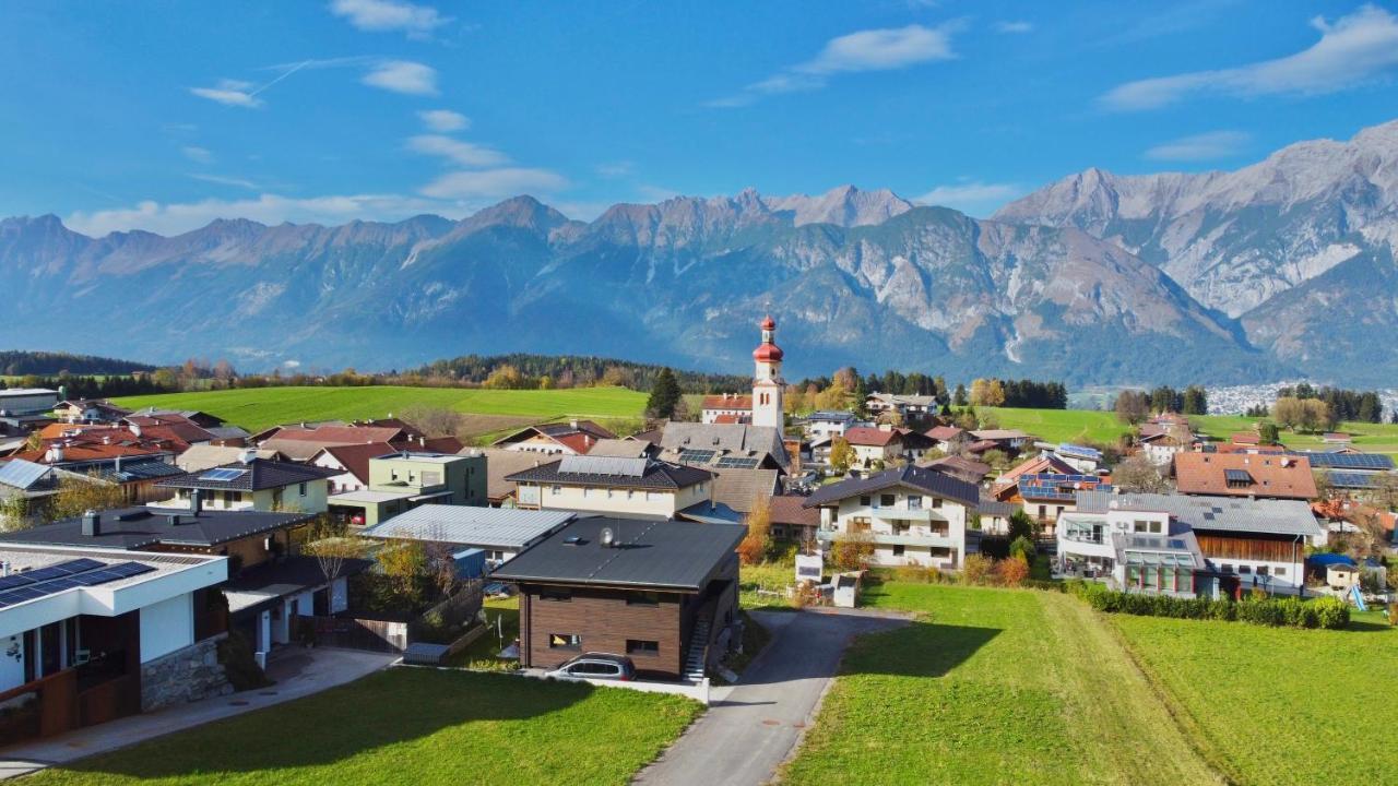 Black Forest Lodges - Gehobene Ferienwohnungen Mit Privatsaunas Tulfes Exterior foto